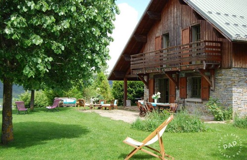 Villard-de-Lans Chalet De Ski | Chalet "Les Castors" avec vue sur les montagnes, piscine privée et Wi-Fi
