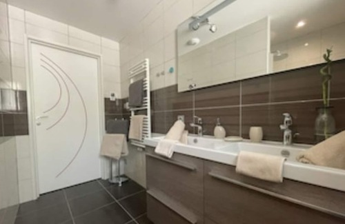 Foncine-le-Haut Appartement | Chalet les Hirondelles nestled in the heart of the Haut Jura Mountains