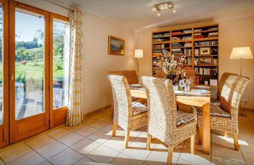 Thones Chalet De Ski | Chalet Les Roses Des Alpes - OVO Network
