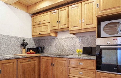 Beaufort Chalet De Ski | Chalet 'Les Tarines 2' with Mountain View, Private Terrace and Wi-Fi