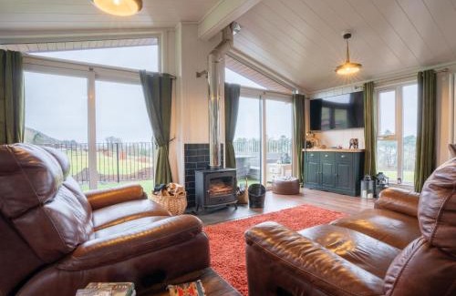Kinross Chalet De Ski | Chalet Loch Leven Lodge 25 East by Interhome