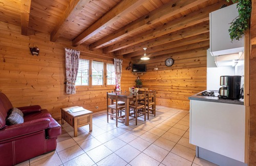 Alex Chalet De Ski | Chalet 'Mitoyen 4 Personnes' avec vue sur les montagnes, terrasse privée et Wi-Fi