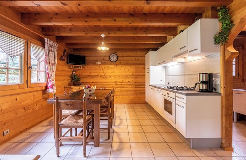 Alex Chalet De Ski | Chalet 'Mitoyen 4 Personnes' avec vue sur les montagnes, terrasse privée et Wi-Fi