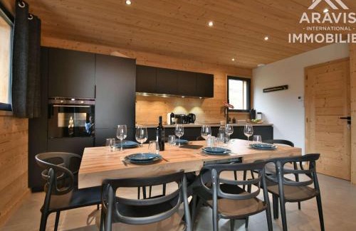 Le Grand-Bornand Chalet De Ski | Chalet Mitoyen Luxueux 8 Pers, 3 Chambres Confortables pour une Escapade Alpestre Inoubliable - FR-1-391-168