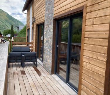 Saint-Lary-Soulan Chalet De Ski | Chalet moderne tout confort à st lary village