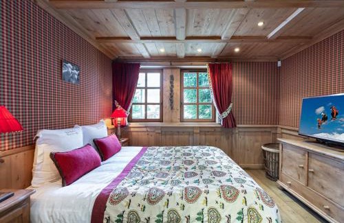 Megeve Chalet De Ski | Chalet montagnard à Rochebrune avec jacuzzi, sauna, 6 chambres, proche des pistes, accueil 12 pers - FR-1-569-37