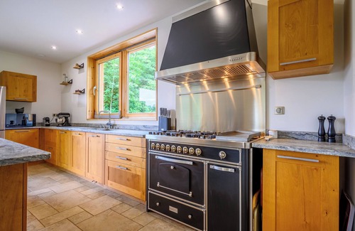 Bitschwiller-les-Thann Maison | CHALET Neuf 10 personnes avec spa et piscine chauffée en pleine nature.