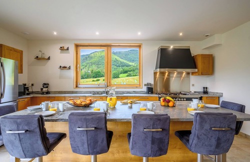 Bitschwiller-les-Thann Maison | CHALET Neuf 10 personnes avec spa et piscine chauffée en pleine nature.