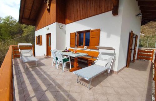 Madruzzo Chalet De Ski | Chalet nel bosco con lago e panorama mozzafiato