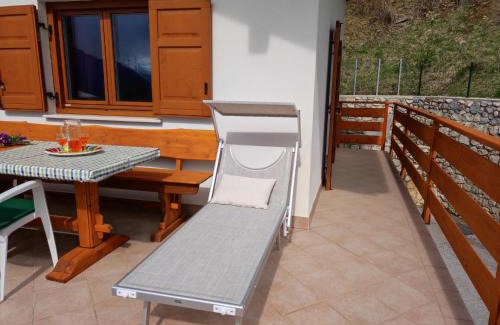 Madruzzo Chalet De Ski | Chalet nel bosco con lago e panorama mozzafiato
