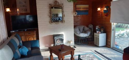 Keadue Maison | Chalet on Cloghans Pier