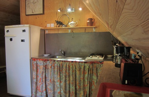 Fosses-et-Baleyssac Chalet De Ski | Chalet on the edge of a wood for a nature break! Pets welcome!