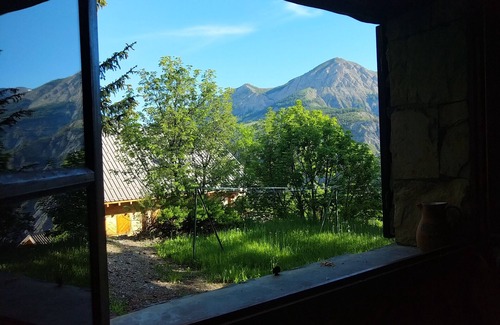 Allos Chalet De Ski | Chalet on the slopes