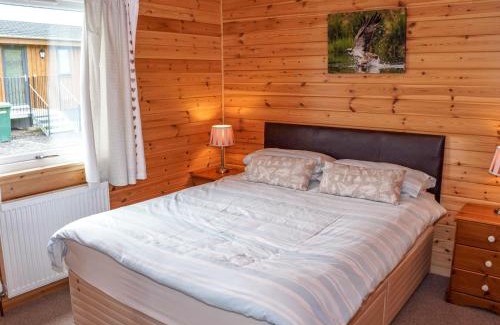 Kinross Chalet De Ski | Chalet Osprey Lodge by Interhome