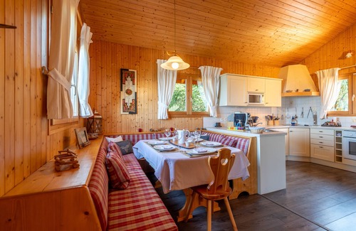 Evian-les-Bains Chalet De Ski | Chalet Panoramique Avec Sauna Avec vue sur le LAC Leman et Montagnes