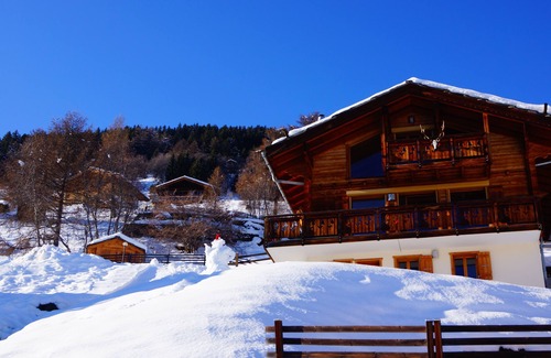 Heremence Chalet De Ski | Chalet vue panoramique au soleil, terrasse, sauna, domaine 4 Vallées et sentiers
