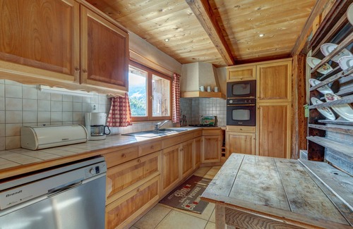 Flumet Appartement | Chalet Panoramique - Deux Chambres Appartement, Couchages 5