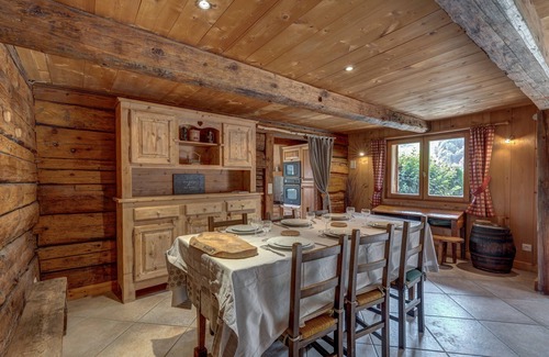 Flumet Appartement | Chalet Panoramique - Deux Chambres Appartement, Couchages 5