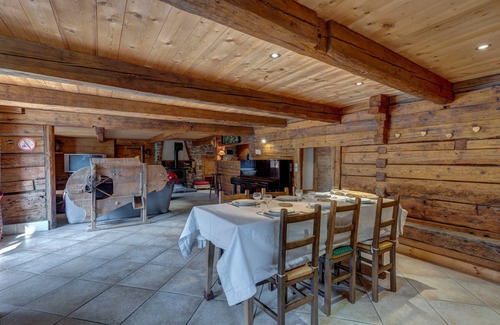 Flumet Appartement | Chalet Panoramique - Deux Chambres Appartement, Couchages 5
