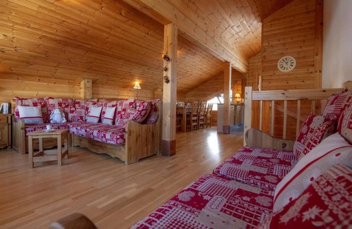 La Roche Chalet De Ski | Chalet, parking, télévision, casier à ski, 70-80m², La Plagne