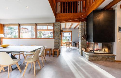 Aigueblanche Chalet De Ski | chalet pierre et bois