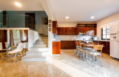 Platres Villa | Chalet Pinecone by Ezoria Villas