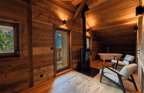 Val d'Illiez Chalet De Ski | Chalet Plalessu - Latitude Champéry