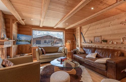 Morzine Chalet De Ski | Chalet rénové de 170m² au centre de Morzine, 11 pers., proche télécabine, parking, terrasse, cheminée - FR-1-754-5