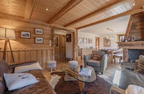 Morzine Chalet De Ski | Chalet rénové de 170m² au centre de Morzine, 11 pers., proche télécabine, parking, terrasse, cheminée - FR-1-754-5