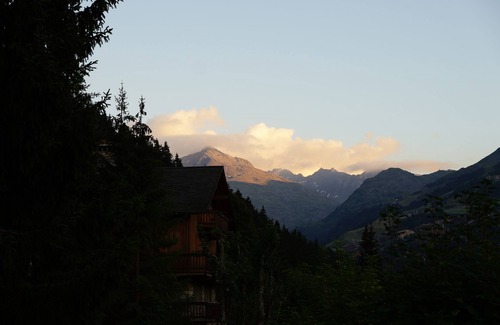 Meribel Chalet De Ski | Location chalet 70m2 au pied des pistes (150m du Doron)