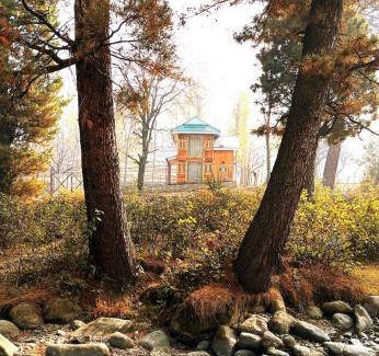 Srinagar Chalet De Ski | Chalet Rivera Doodpathri a Cozy 2BK cabin