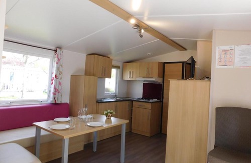 Meslay-du-Maine Chalet De Ski | Chalet Saint-Denis-du-Maine, 4 pièces, 6 personnes - FR-1-600-176