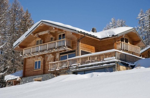 Plangagnant Chalet De Ski | Chalet, sauna, terrasse, cheminée ou poêle à bois, parking, télévision, casier à ski, 270m²