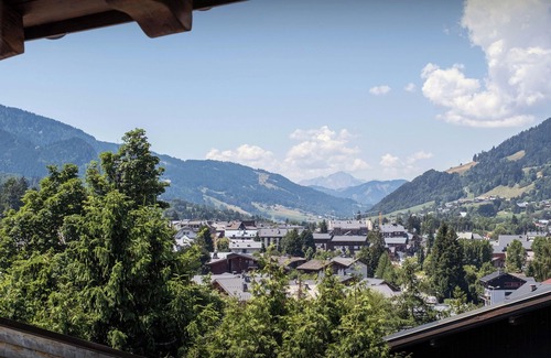 Megeve Chalet De Ski | Chalet Snow Love - Sauna and garden close to Megève's center - OVO Network