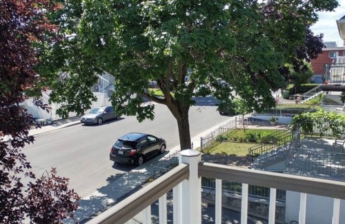 Saint-Leonard Appartement | Chalet St-Leonard 1st