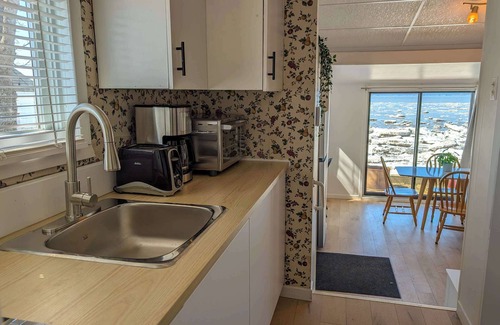 Cap-Saint-Ignace Chalet De Ski | Chalet Studio #5 Bord de l'eau | Spa | Foyer | Wifi