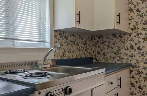 Cap-Saint-Ignace Chalet De Ski | Chalet Studio #5 Bord de l'eau | Spa | Foyer | Wifi