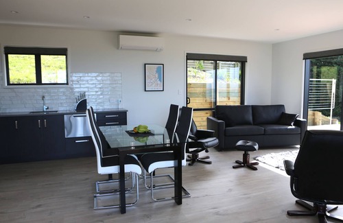 Napier Chalet De Ski | Chalet Swen Song, Pacific Heights