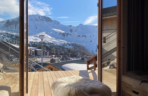 Plagne Soleil Chalet De Ski | Chalet Topaz sur les Pistes avec Neige Garantie