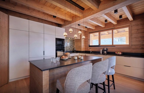 Crest-Voland Chalet De Ski | Chalet Touva - séjour bien-être et luxe pour 13 - OVO Network