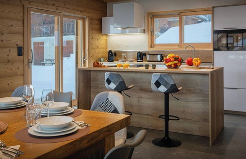 Le Chinaillon Chalet De Ski | Chalet Trusquin - séjour alpin 14p avec jacuzzi - OVO Network