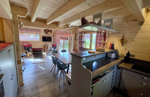 La Pesse Chalet De Ski | Gîte au coeur du chalet La Pesse - Chalet COSY jusqu'à 6 personnes