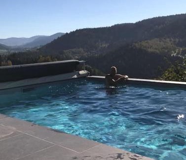 Le Tholy Chalet De Ski | Chalet Villa Piscine vue panoramique sur Gérardmer et le Hohneck