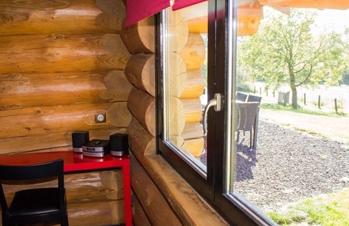 Loubeyrat Chalet De Ski | Gite Myrtille (Romantique)
