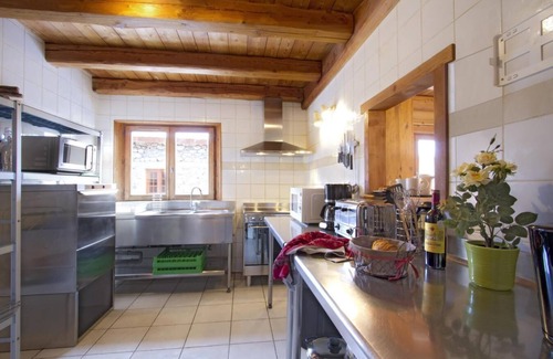 Les Deux Alpes Chalet De Ski | Chalet, wifi, 1.o piso, terraza, balcón, chimenea o estufa a leña, parking, tv, local para esquís