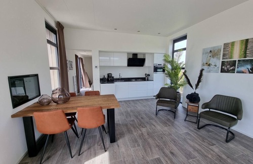 Biddinghuizen Maison | Chalet with 2 bedrooms and a terrace