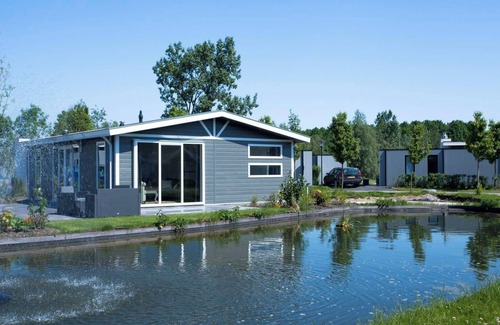 Velsen-Zuid Maison | Chalet with 2 bedrooms and a terrace