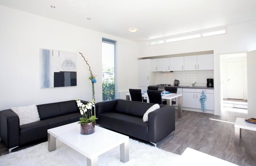 Velsen-Zuid Maison | Chalet with 2 bedrooms and a terrace