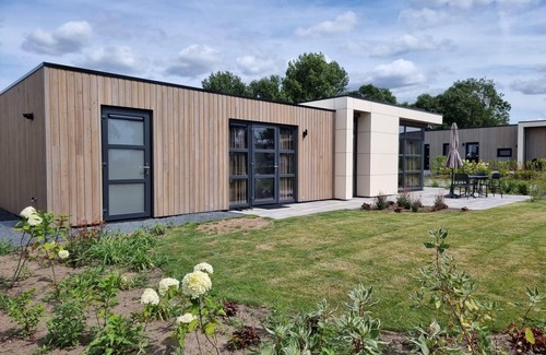 Velsen-Zuid Maison | Chalet with 2 bedrooms and a terrace
