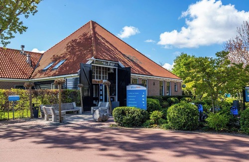 Velsen-Zuid Maison | Chalet with 2 bedrooms and a terrace